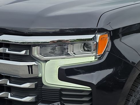 Used 2023 Chevrolet Silverado 1500 LTZ w/ Technology Package AWD/4WD image 28