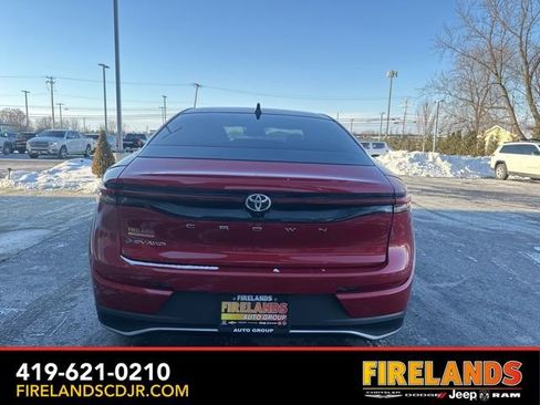 Used 2025 Toyota Crown XLE image 10