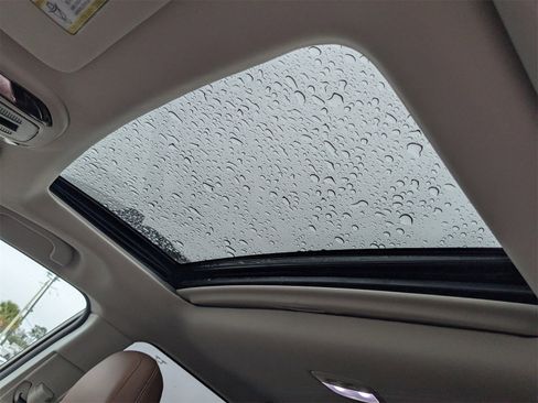 Used 2025 Subaru Outback Touring XT image 23