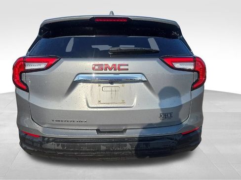 Certified 2023 GMC Terrain SLE FWD image 4