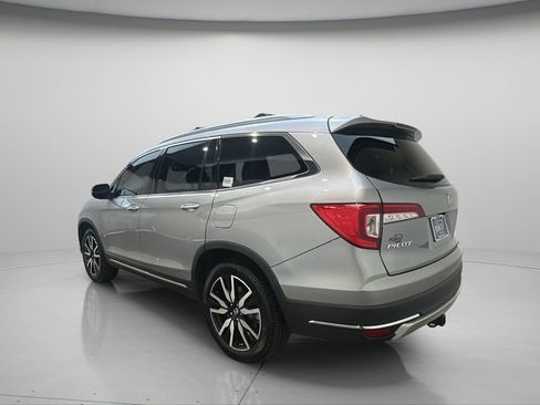 Used 2019 Honda Pilot Touring image 4
