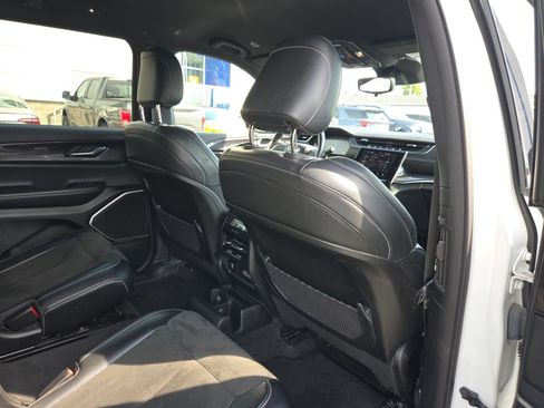 Used 2021 Jeep Grand Cherokee L Laredo AWD/4WD image 42