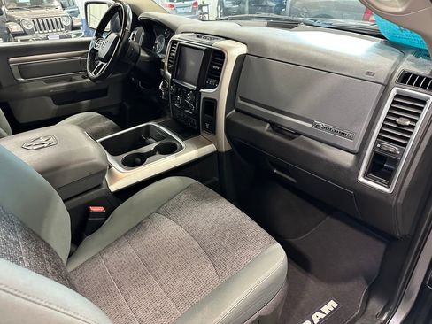 Used 2018 RAM 1500 Big Horn AWD/4WD image 33