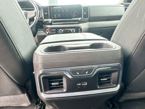 Used 2025 GMC Sierra 1500 SLT image 22