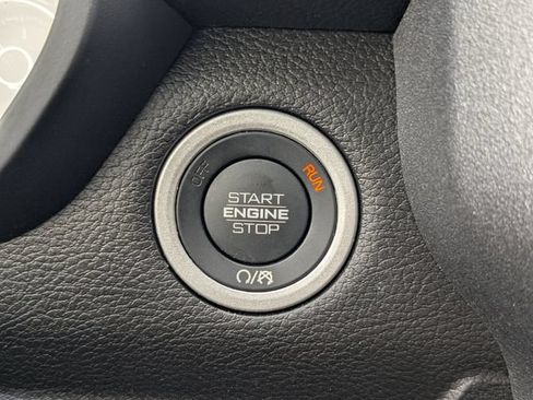 Used 2025 RAM 1500 Warlock AWD/4WD image 28
