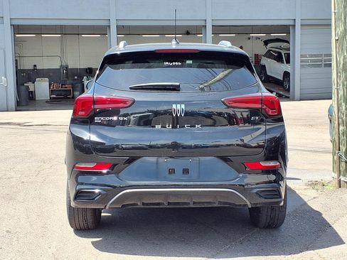Used 2024 Buick Encore GX Sport Touring AWD/4WD image 3