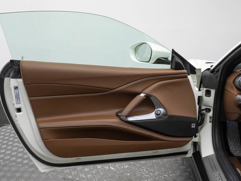 Certified 2023 Ferrari 812 GTS RWD image 12