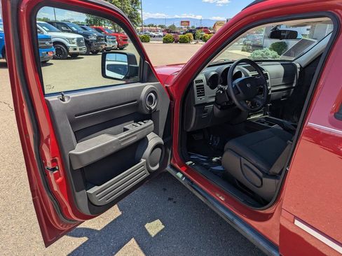 Used 2011 Dodge Nitro Heat w/ Popular Equipment Group AWD/4WD image 8