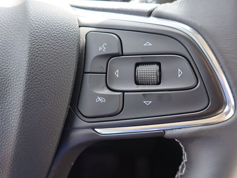 Used 2023 Buick Encore GX Preferred w/ Cold Weather Comfort Package FWD image 16