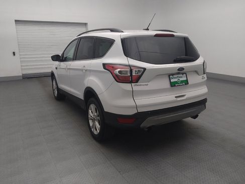 Used 2018 Ford Escape SE image 5