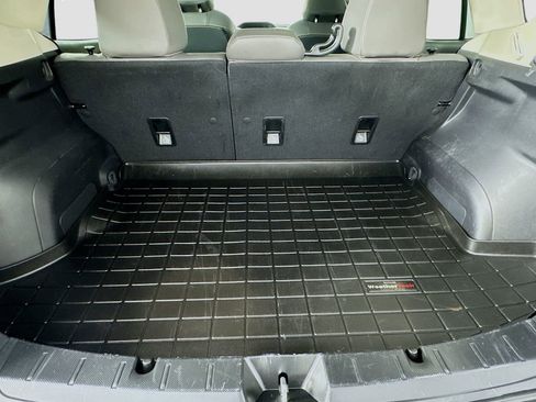 Used 2021 Subaru Crosstrek 2.5i Sport w/ Moonroof Package image 30