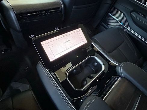 Used 2024 Jeep Grand Wagoneer Series I AWD/4WD image 39