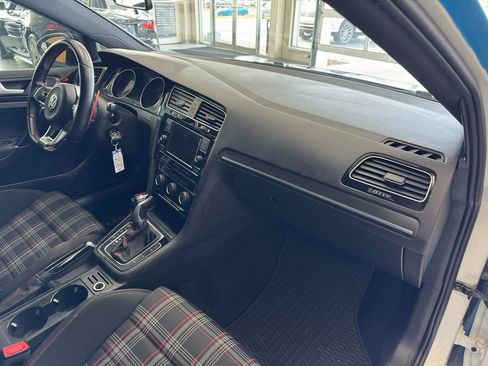 Used 2018 Volkswagen GTI S FWD image 21