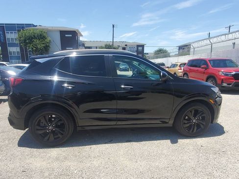 Used 2024 Buick Encore GX Sport Touring FWD image 7
