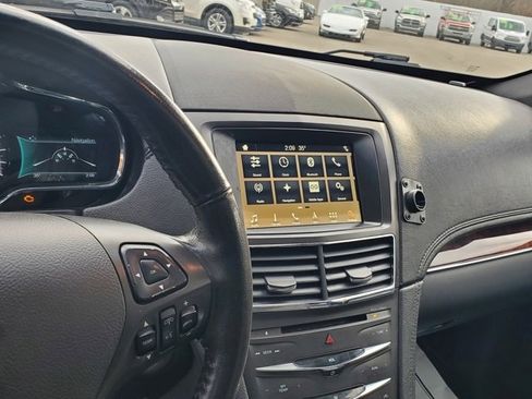 Used 2019 Lincoln MKT AWD image 17
