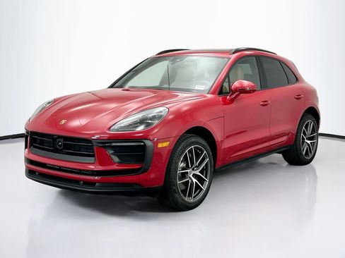 Used 2026 Porsche Macan AWD/4WD image 1
