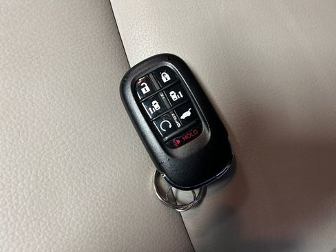 Used 2025 Honda Odyssey EX-L image 30