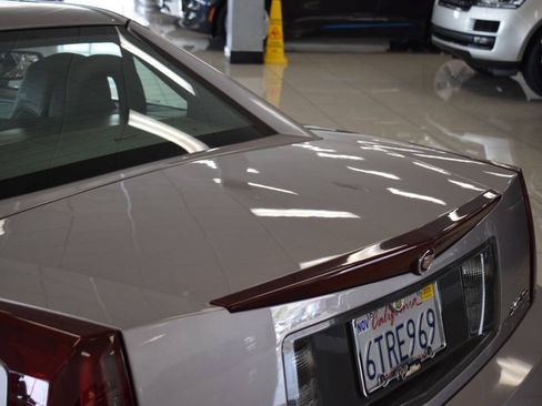 Used 2005 Cadillac XLR RWD image 45