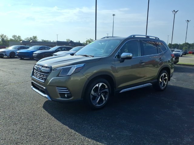 Used 2022 Subaru Forester Touring AWD/4WD image 3