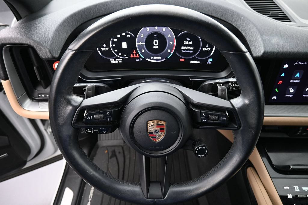 Certified 2024 Porsche Cayenne AWD/4WD image 11