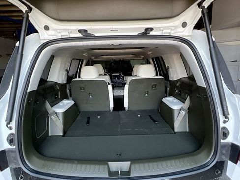 New 2025 Hyundai Santa Fe Calligraphy AWD/4WD image 28