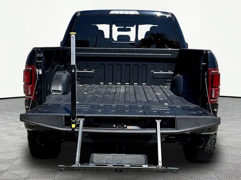 Used 2018 Ford F150 Raptor w/ Equipment Group 802A Luxury AWD/4WD image 7