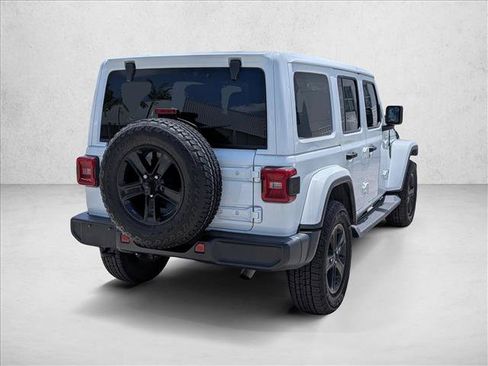 Used 2021 Jeep Wrangler Unlimited Sahara AWD/4WD image 5