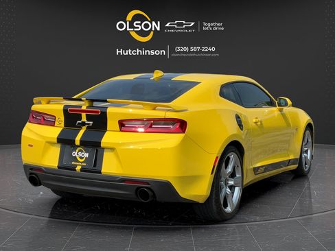 Used 2018 Chevrolet Camaro SS RWD image 9