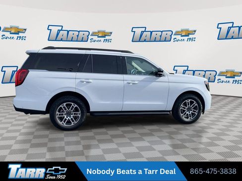Used 2025 Ford Expedition Active AWD/4WD image 9