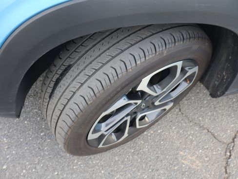 Used 2025 Chevrolet Trax RS w/ Driver Confidence Package image 41