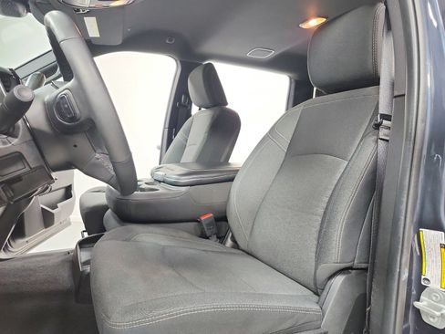 Used 2025 RAM 2500 Big Horn AWD/4WD image 20