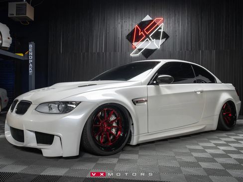 Used 2009 BMW 335i Convertible image 6