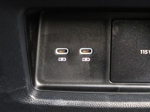 Used 2026 Volkswagen Atlas Cross Sport SEL Premium R-Line AWD/4WD image 40