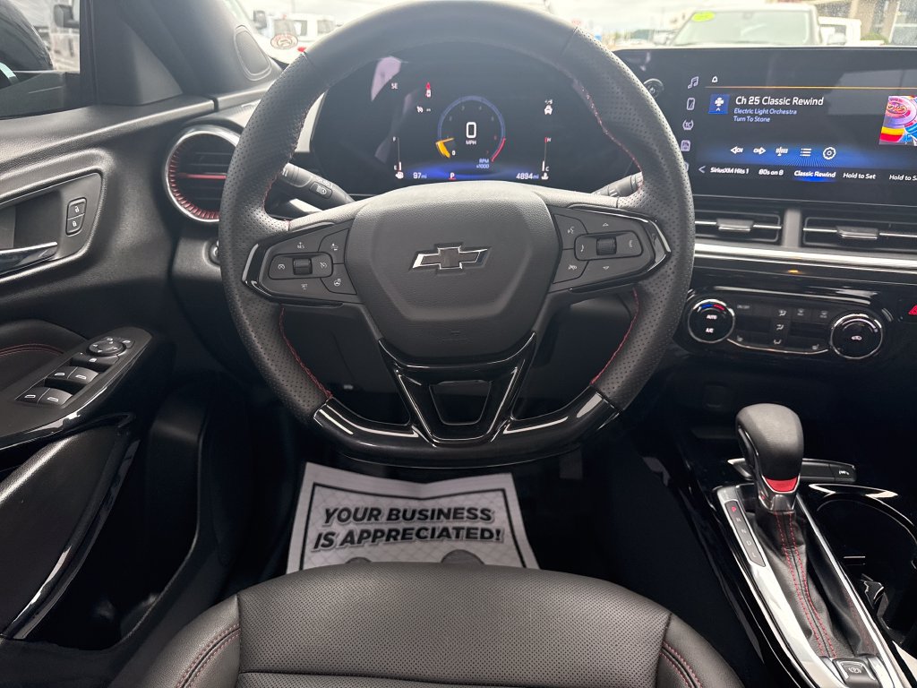 Used 2026 Chevrolet Trax RS w/ Sunroof Package FWD image 17