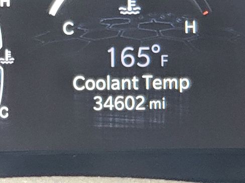 Used 2025 Jeep Compass Latitude w/ Sun & Sound Group image 7