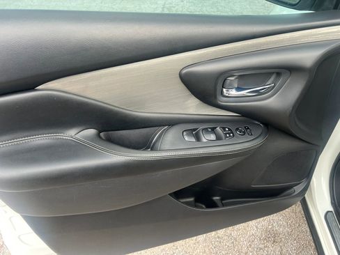 Used 2017 Nissan Murano S w/ Navigation Package image 21