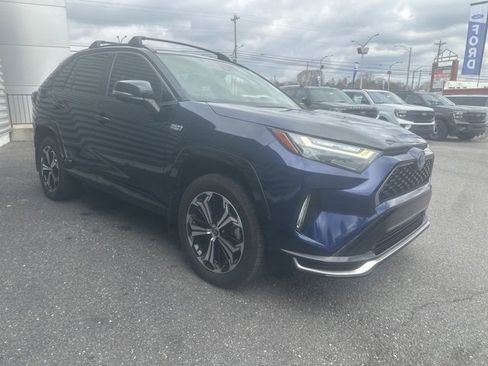 Used 2022 Toyota RAV4 XSE image 3