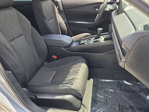 Used 2025 Honda Accord SE image 16
