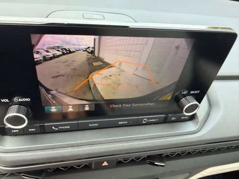 Used 2023 Honda Accord LX image 23