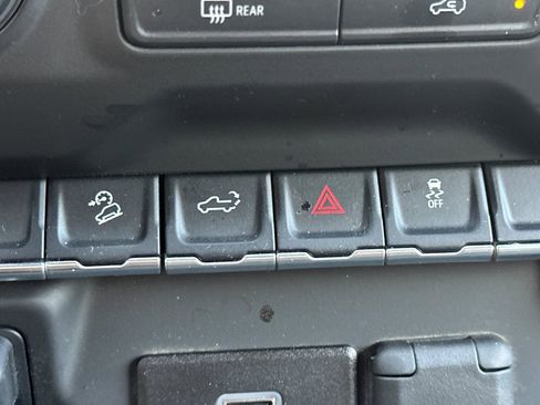 Used 2019 Chevrolet Silverado 1500 Custom Trail Boss w/ Custom Convenience Package image 30