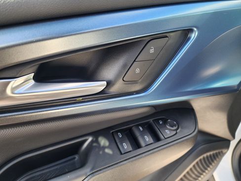 New 2026 Chevrolet Equinox EV LT image 24