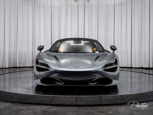 Used 2023 McLaren 720S Spider RWD image 3