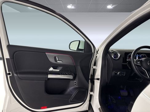 Certified 2023 Mercedes-Benz GLA 250 w/ Premium Package image 21