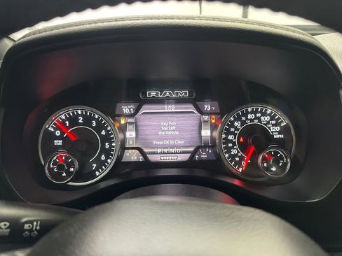Used 2021 RAM 1500 Laramie w/ Sport Appearance Package AWD/4WD image 28