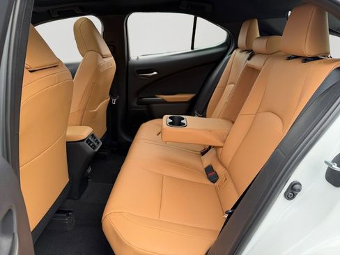 New 2026 Lexus UX 300h AWD image 8