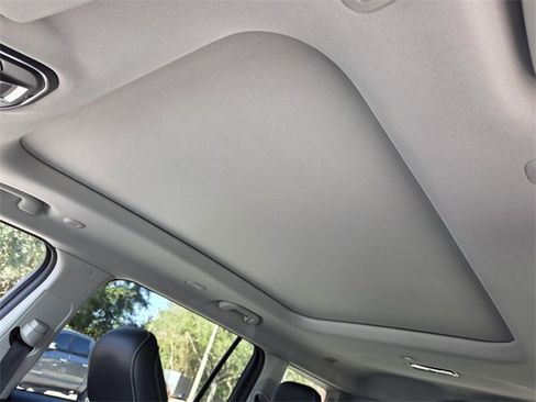 Used 2021 Jeep Grand Cherokee L Limited image 21