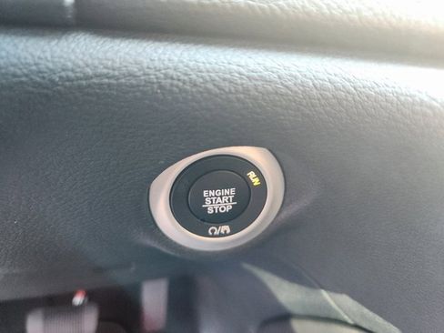 New 2026 Chrysler Pacifica Limited w/ S Appearance Package image 17