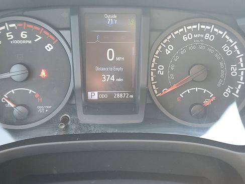 Certified 2022 Toyota Tacoma SR w/ SR Convenience Package image 23