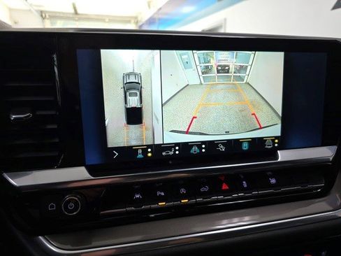 Certified 2022 Chevrolet Silverado 1500 High Country w/ High Country Premium Package image 28