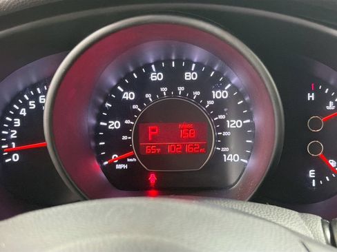 Used 2015 Kia Soul + FWD image 14